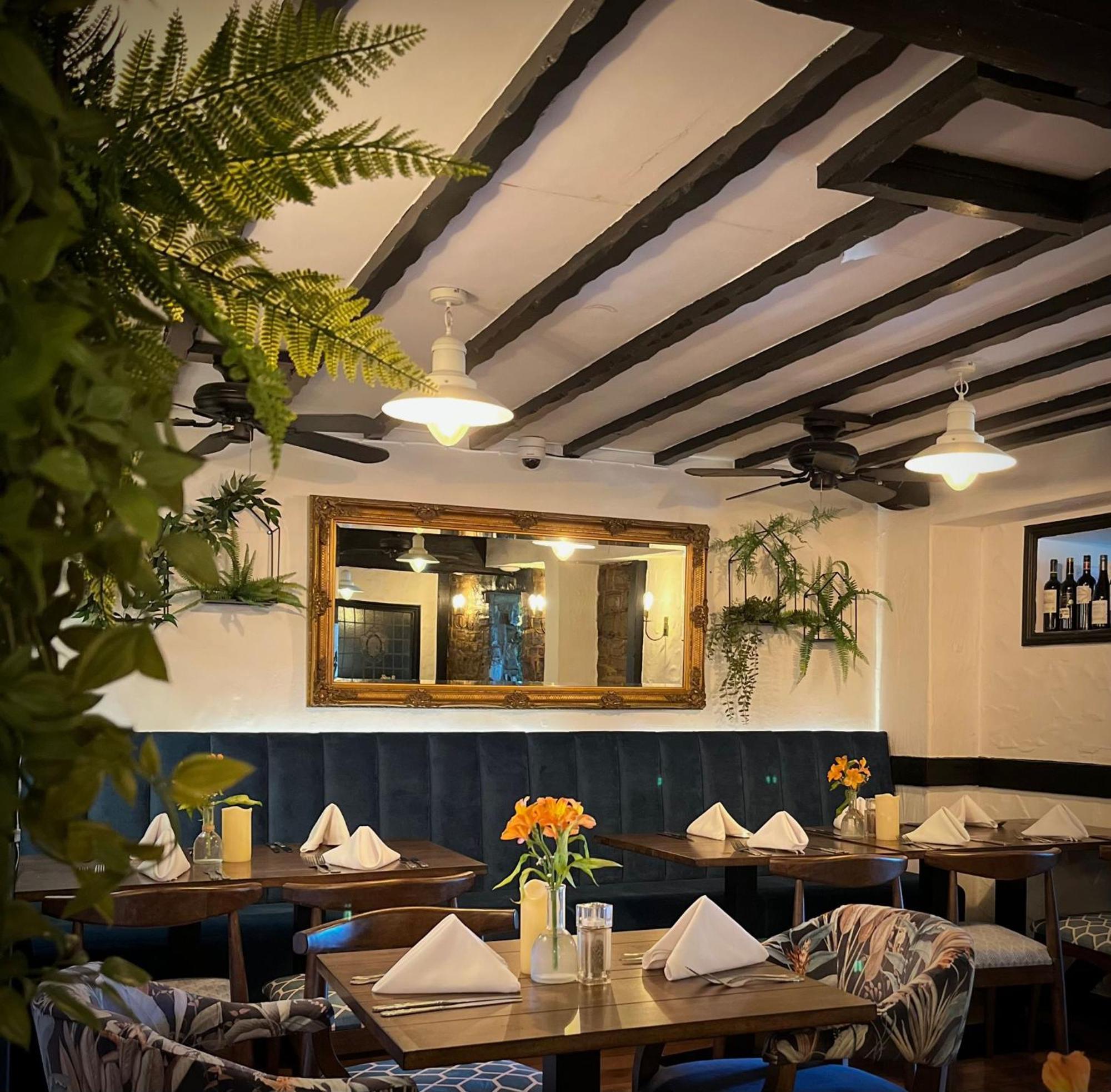 The Blue Boar Hotel 3*